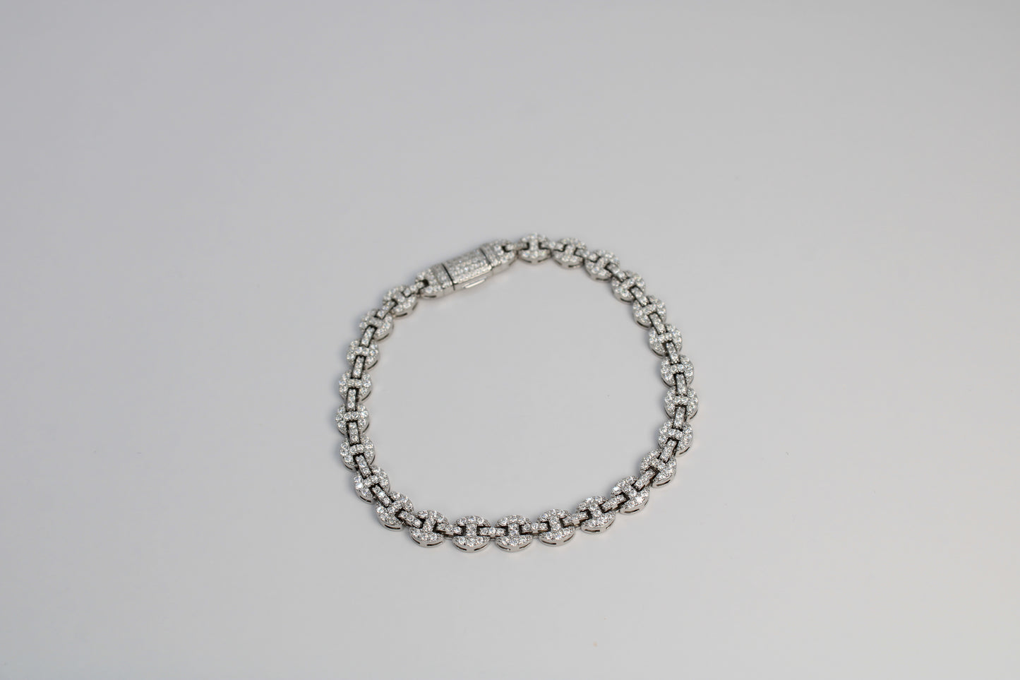 Bracelet en grains de café et moissanite