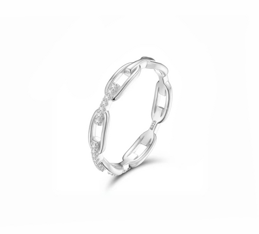 Moissanite Link Ring