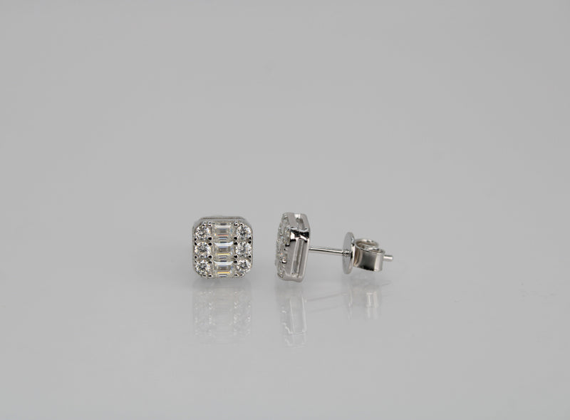 Boucles d'oreilles en moissanite rondes brillantes et baguettes